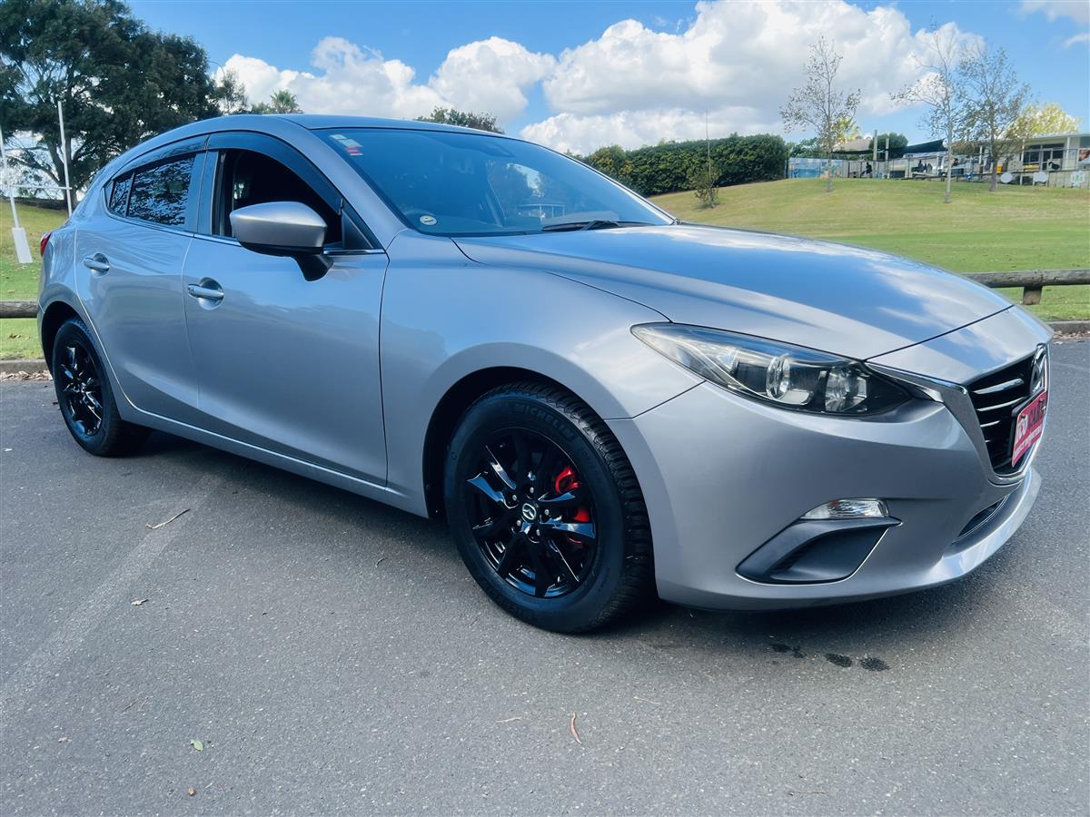 2015 Mazda Axela SKYACTIV Hatchback Automatic, Silver, 5 seats, Petrol, 1,500 cc, 30,063 km