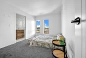 4 beds 2.5 baths home with garage, close to town centre schools, easy motorway centre, 92B Luke Street, East Otahuhu, Auckland