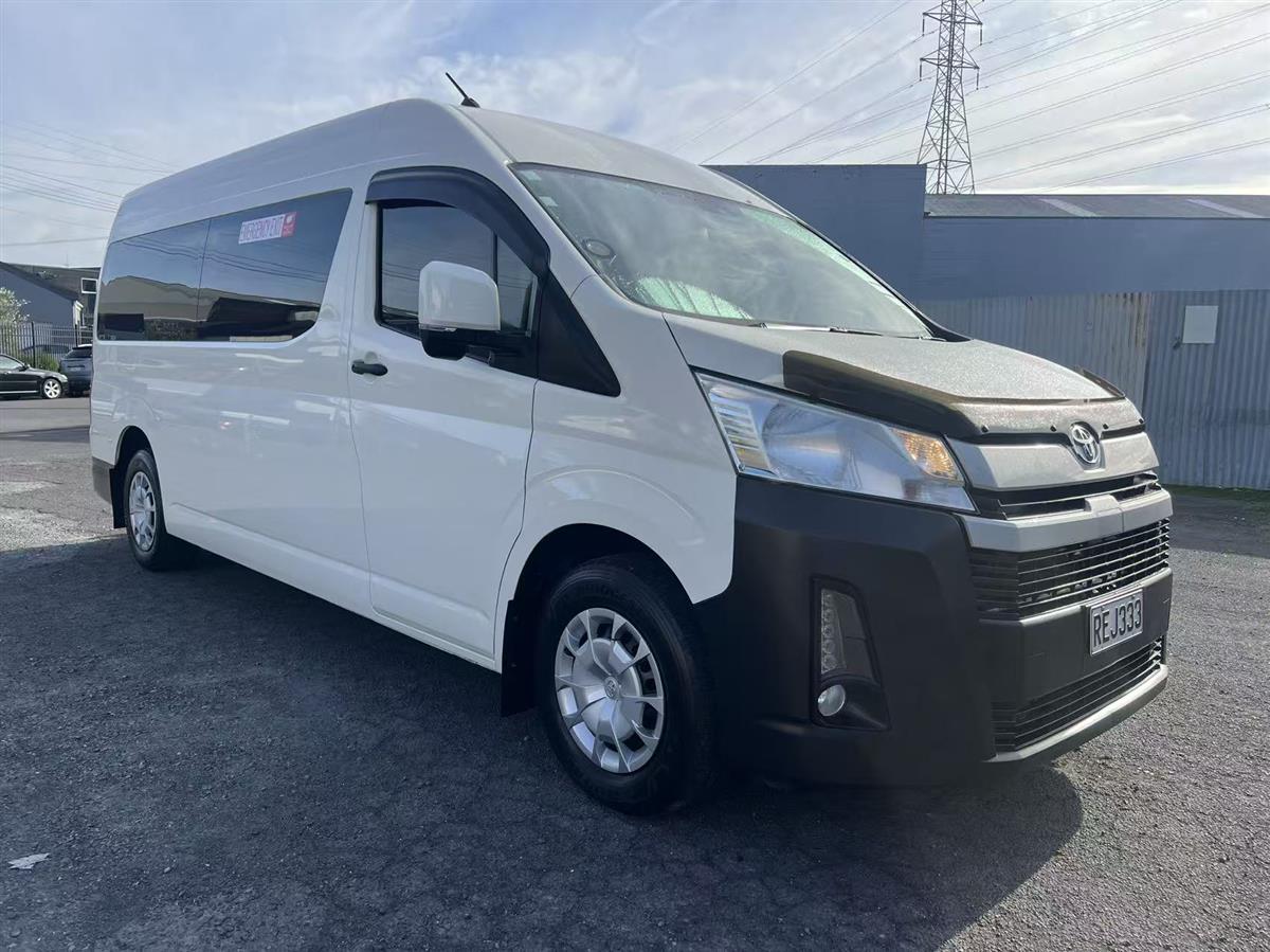 2023 Toyota Hiace ZX MB 2.8DT/6AT Van Automatic, 12 seats, Minibus, Diesel, 2,755 cc, 66,125 km