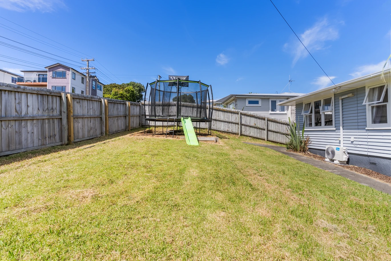 3 beds 1 bath house with garage on 342m2 section, Downstairs rumpus room with generous storage, close to schools, Lynn Mall, Zoned for Arahoe Primary School, Green Bay High School and Blockhouse Bay Intermediate, 8 Gilliam Street New Lynn, Auckland