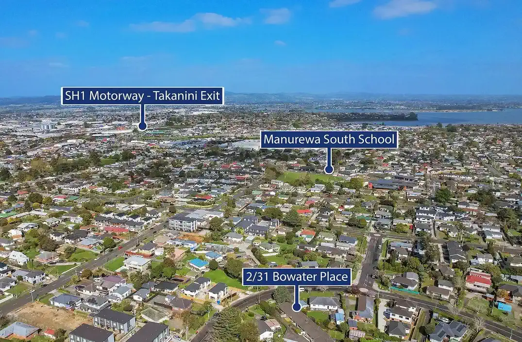 For rent, 3 beds 1 bath townhouse with car park, Available now, 2/31 Bowater Place, Manurewa, Auckland