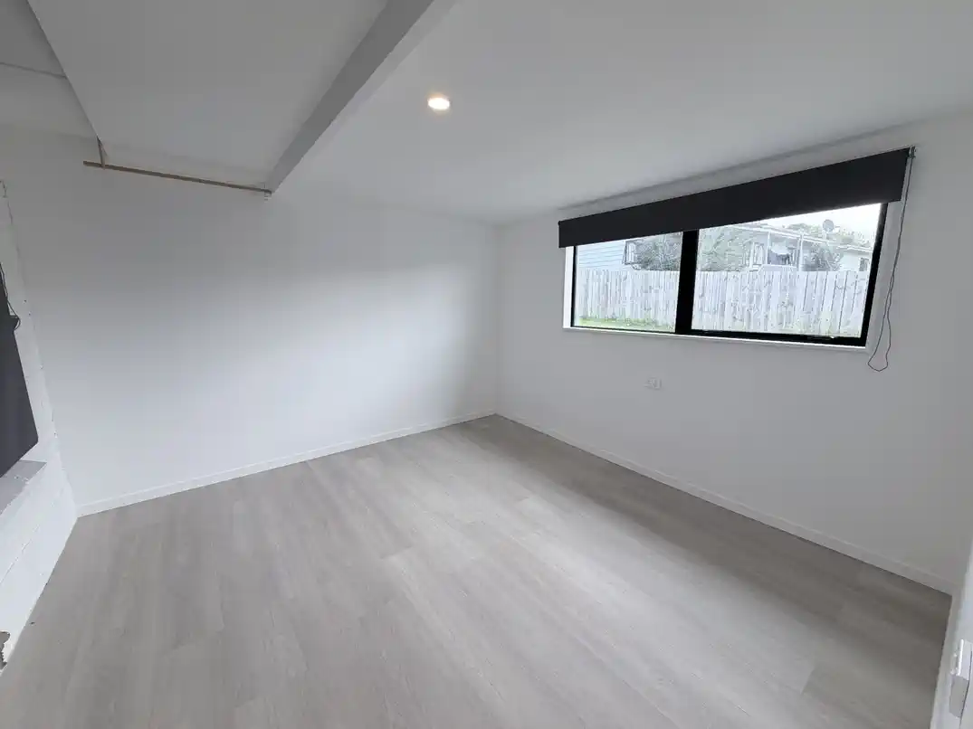 For rent, Newly Renovated 3 beds 1 bath house, Available now, 2/33 Ashlynne Avenue, Papatoetoe, Auckland