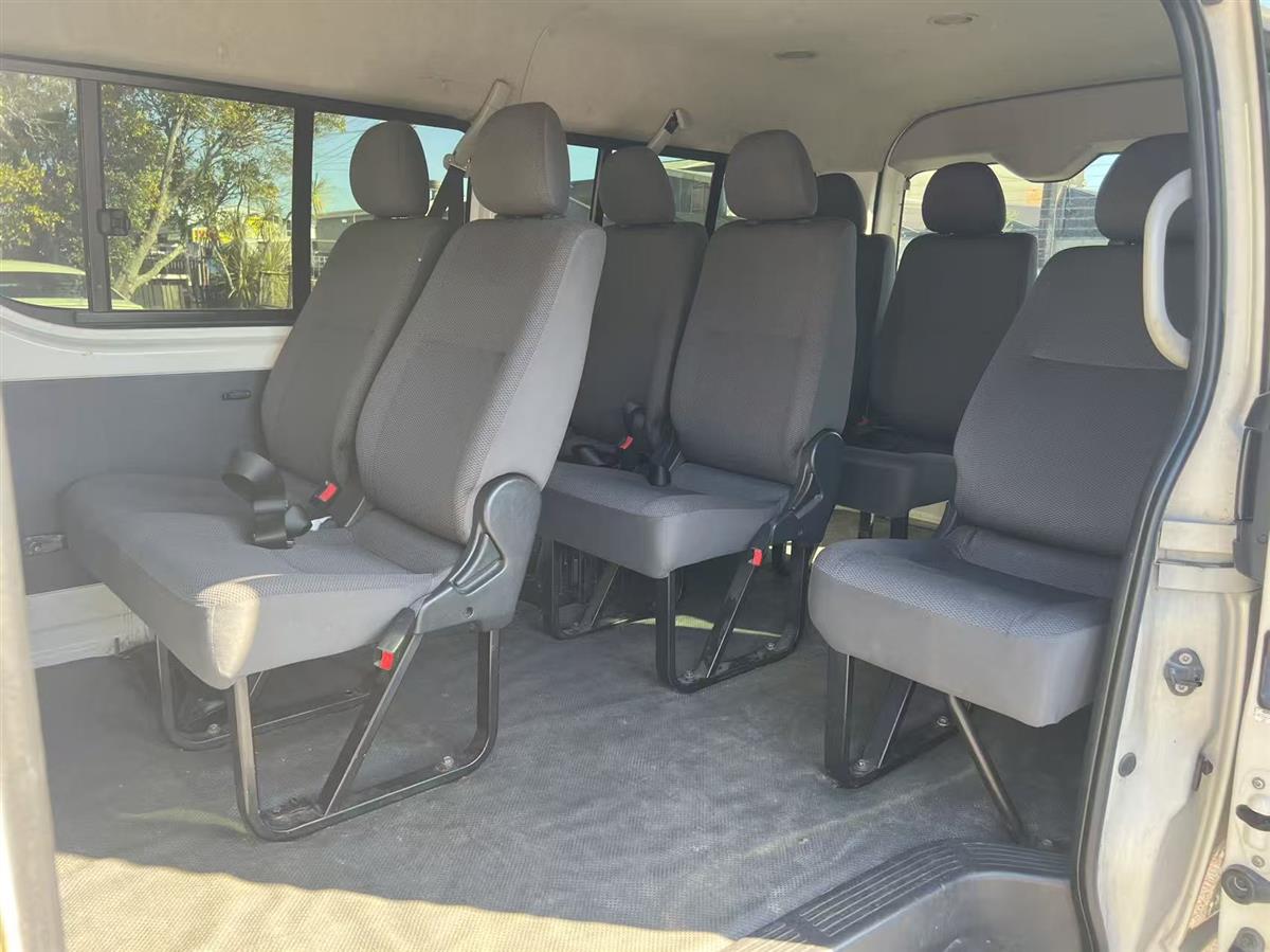 2012 Toyota Hiace Mini Bus Van Automatic, 10 seats, 4 doors, Tow Bar, Petrol, 2,693 cc, 136,947 km