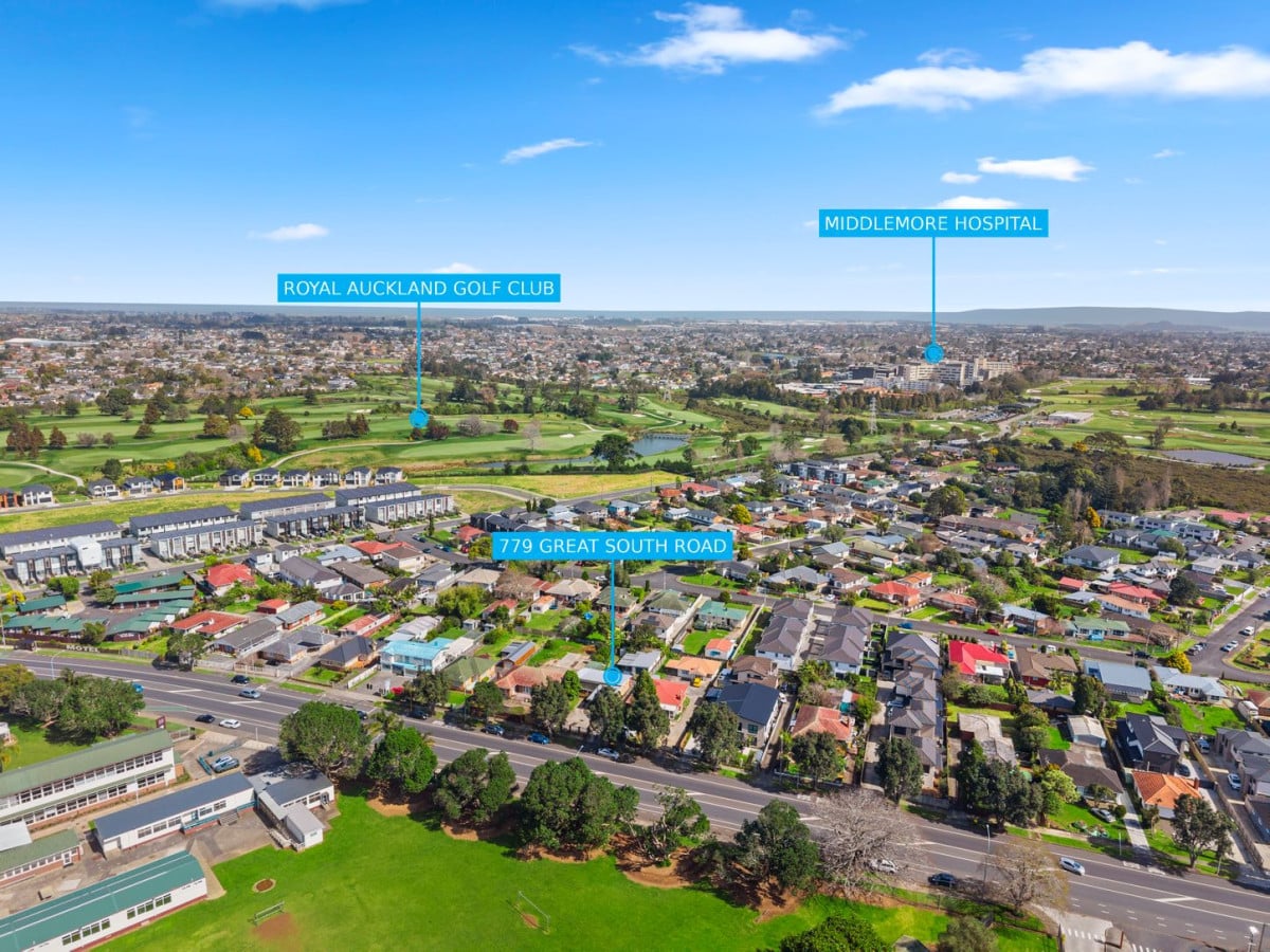 809m2 section, 130m2 Brick and tile 3 beds 1 bath house, Large garage plus carport for secure parking and storage, Fully fenced section , Close to schools, shops, motorway access, 779 Great South Road, Papatoetoe, Auckland