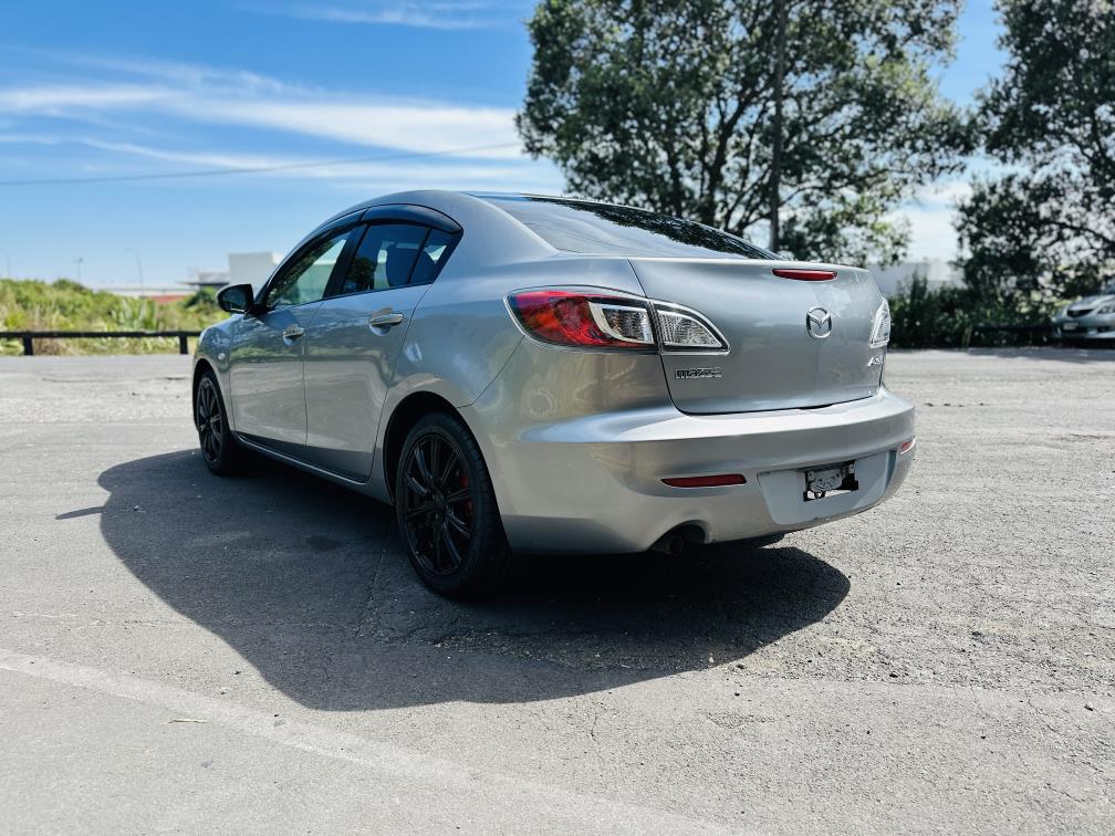2013 Mazda Axela SPORTS !! ALL NEW TYERS !! Sedan Tiptronic, Silver, 5 seats, New Import, Petrol, 1,500 cc, 73,163 km