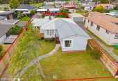 675m2 section, Renovated 4 beds 2 baths house with standalone garage, oned for Anchorage Park School, Pakuranga Intermediate, and Edgewater College, Nearby to Pakuranga Town Centre and a short drive to Botany Town Centre, 9 Osprey Street, Pakuranga, Auckland