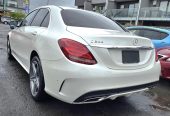 2015 Mercedes-Benz C 200 **Push Start**Cruise Control**Fully Leather & Electric Seats**Reversing Camera** Sedan Automatic, 5 seat, Petrol, 1,991 cc, 69,134 km