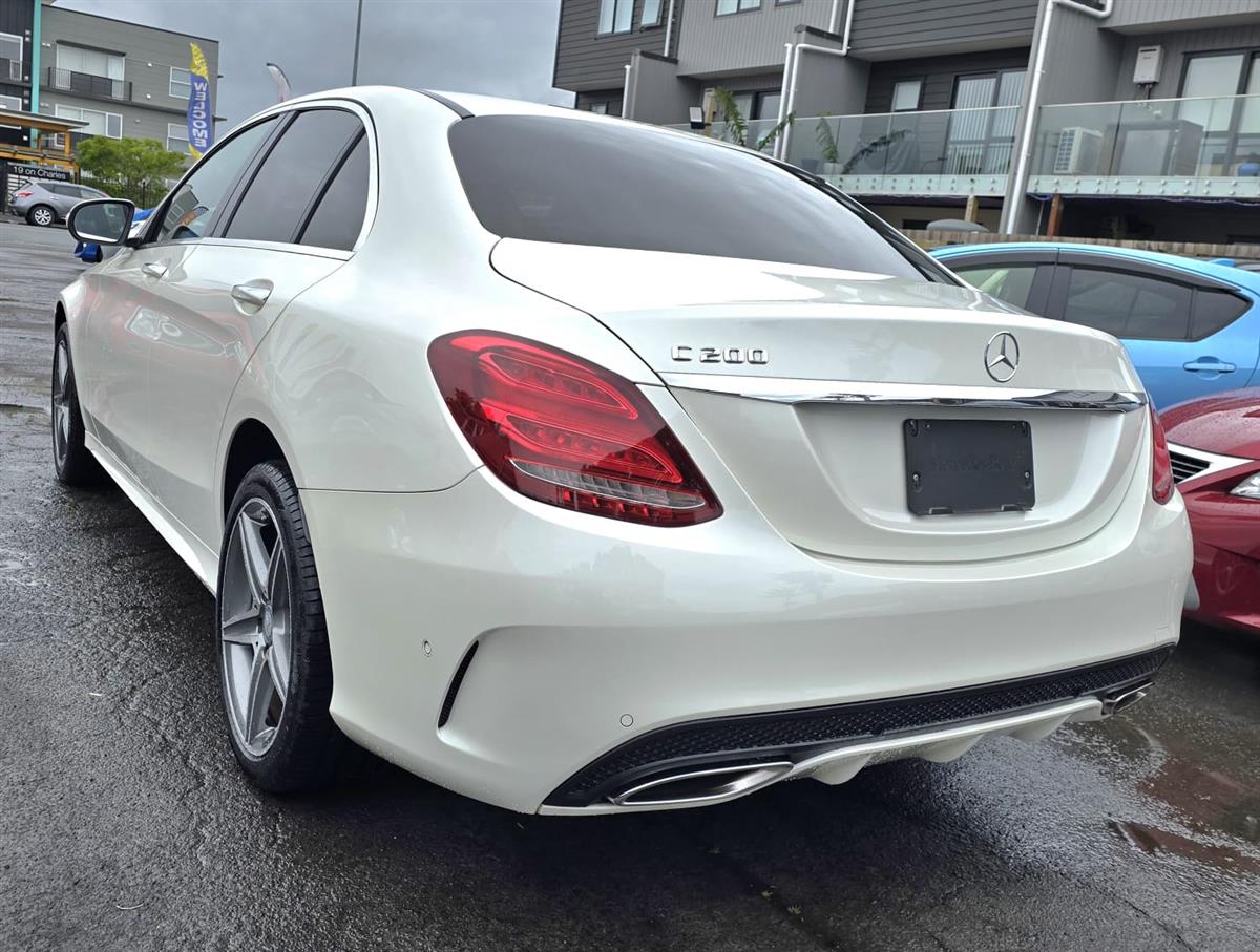 2015 Mercedes-Benz C 200 **Push Start**Cruise Control**Fully Leather & Electric Seats**Reversing Camera** Sedan Automatic, 5 seat, Petrol, 1,991 cc, 69,134 km