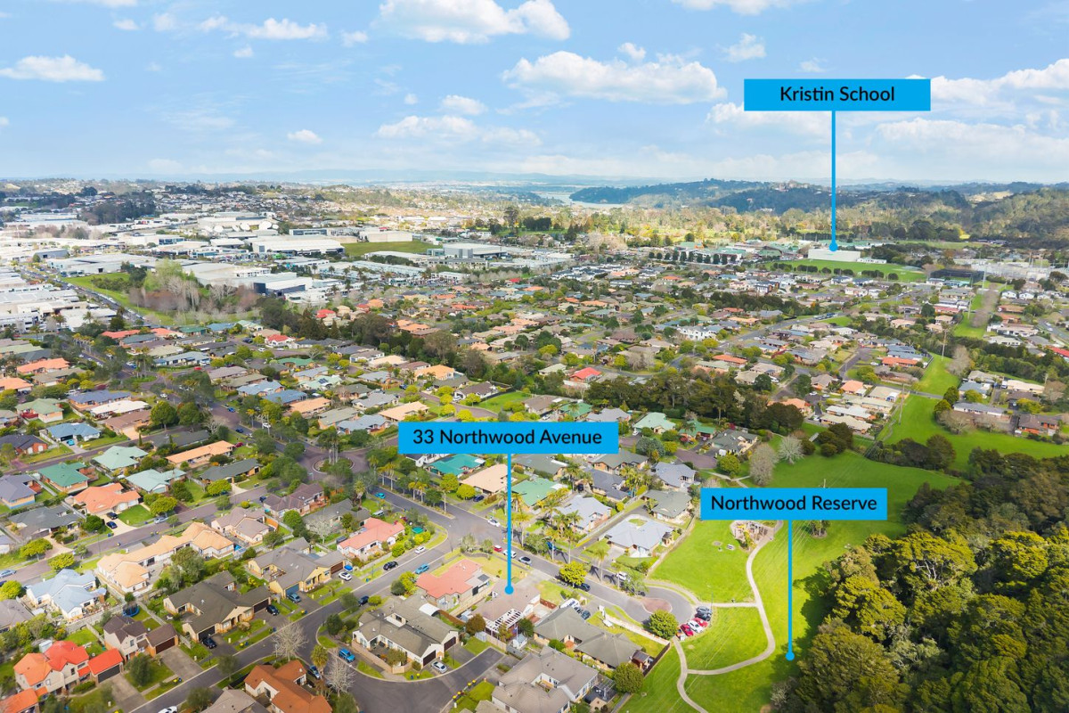 Vendor relocating overseas, 170m2 4 beds 2.5 baths house on 612m2 section, Direct access to the neighbouring reserve and playground, Walking distance to Pinehurst School and Kristin School, Close to Albany shopping, dining, public transport and motorway access, 33 Northwood Avenue, Albany, , Auckland