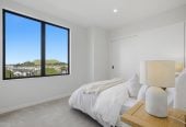 Brandnew standalone 4 beds (2 ensuites) 3.5 baths house with double garage on 216m2 section, close to schools parks, Remuera golf club, shopping centre, 7 Awa Crescent, St Johns, Auckland
