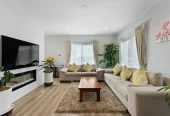 327m2 7 beds ( 5 ensuites) 6.5 baths house with double garage and 2-beds granny, total 6 car parks, close to schools, shopping centre, easy motorway access, 47 Koromeke Street Flat Bush, Auckland