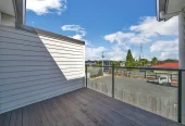 4 beds 2.5 baths home with garage, close to town centre schools, easy motorway centre, 92B Luke Street, East Otahuhu, Auckland