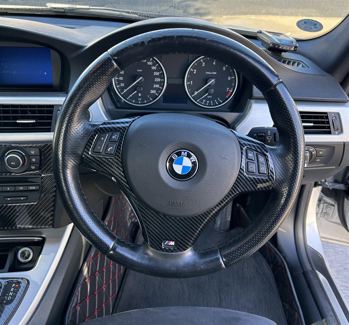 2011 BMW 320i Sedan Automatic, 5 seats, Petrol, 2,000 cc, 88,328 km