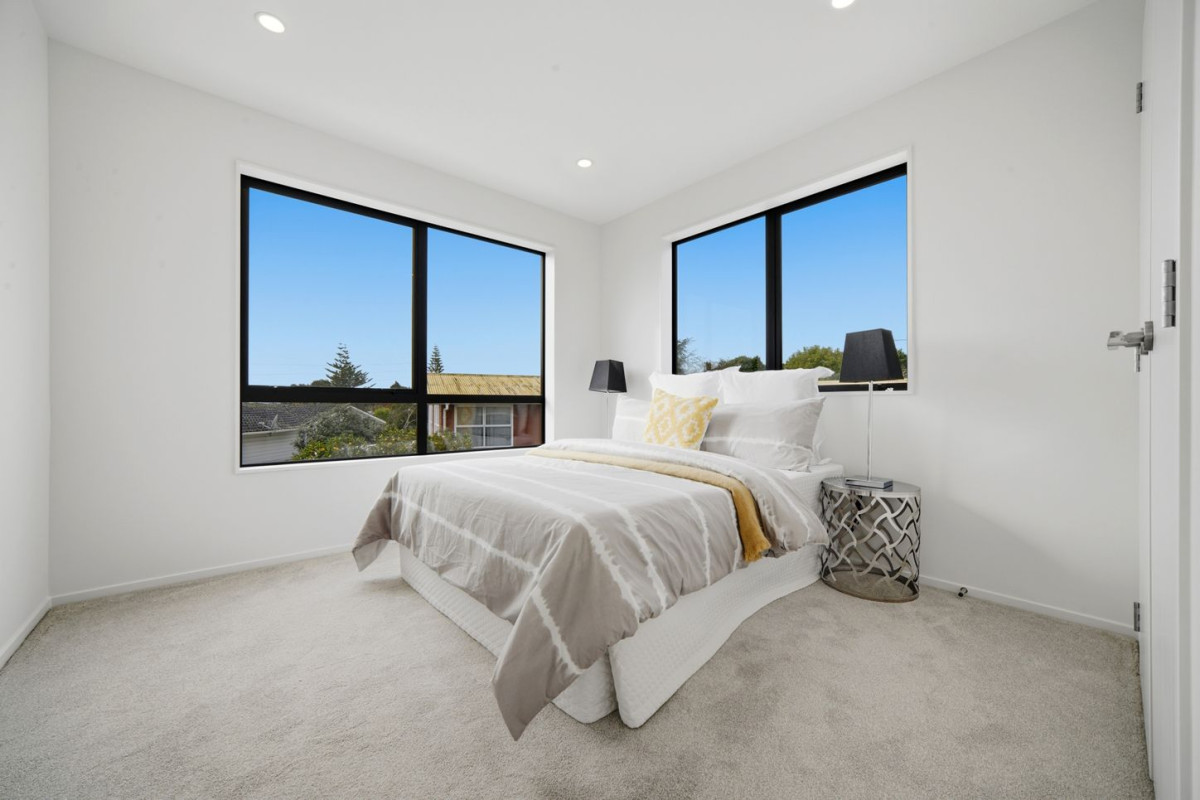 Brandnew standalone, Lots 1-4, 4 beds 2.5 baths home with garage, Lot 5, 5 beds 4.5 baths, 2 lounges (potential 6 bedrooms), and 2 kitchens, a full wrap-around deck, 3-4 car parking spaces. close to schools, motorway access, Lots 1-5/9 May Avenue, Te Atatu South, Auckland