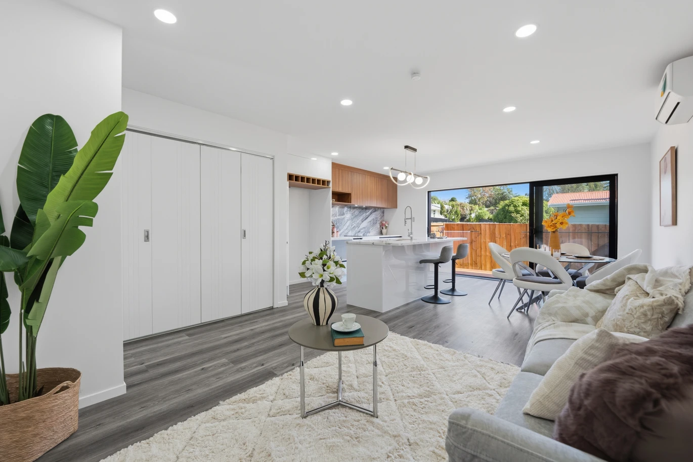 Brandnew Freehold 3 beds 2.5 bath home or 1 bed 1 bath home, close to reserves, schools, train station, local shops, 50 Jillian Drive Ranui, Auckland
