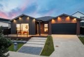 For rent, No Pet, No smoker. 4 beds + study room 2 baths house with double garage and Waterfront Views, Available Now, 28 Evergreen Parade, Karaka, Auckland