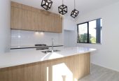 For rent, No pets, No smoker, 4 beds 3 bath townhouse with car park, Available on Sat 23rd May, West Harbour, Auckland