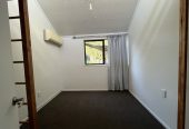 For rent, 3 beds + study room 1 bath house with 2 car parks, Available now, 26 Orinda Close, Botany Downs, Auckland