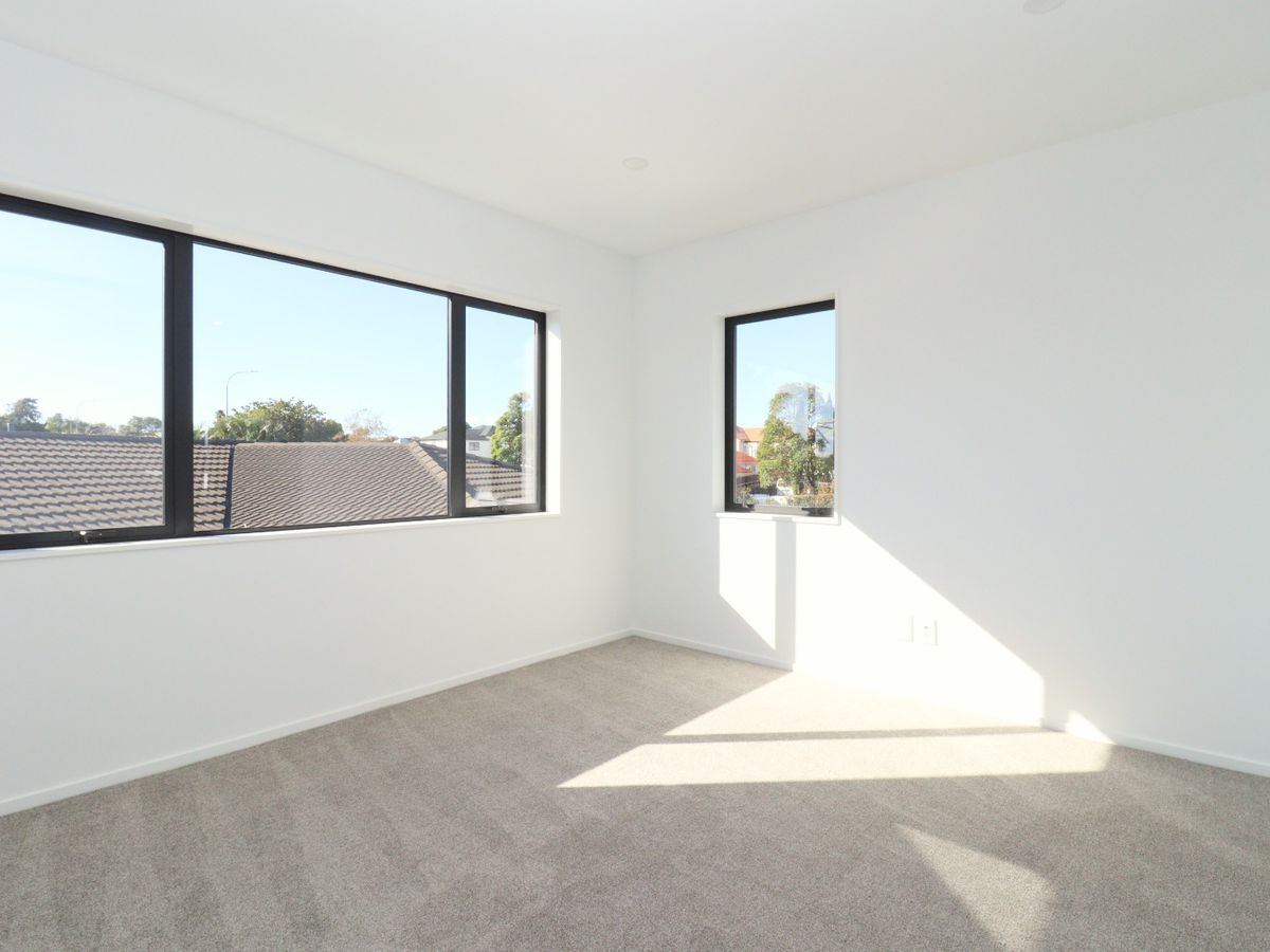 For rent, Macleans Zone, Brandnew 4 beds 2 baths townhouse with garage, Available Now, 303B Bucklands Beach Road, Bucklands Beach, Auckland