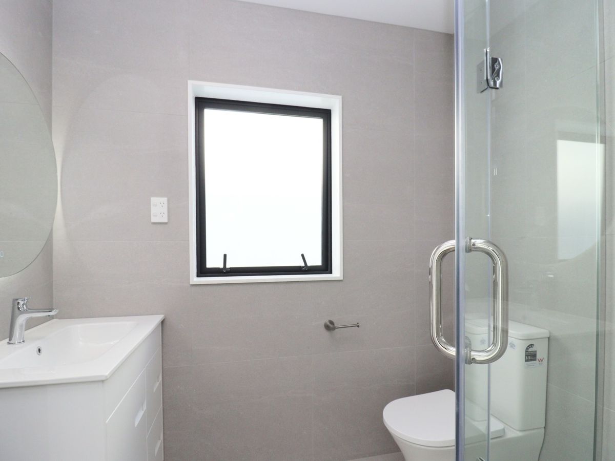 For rent, Macleans Zone, Brandnew 4 beds 2 baths townhouse with garage, Available Now, 303B Bucklands Beach Road, Bucklands Beach, Auckland
