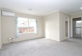 For rent, Renovated 4 beds 2 baths house with 3 car parks, Additional self-contained 1 bed 1 bath at the rear , Available Now, 130B Mount Wellington Highway, Mount Wellington, Auckland