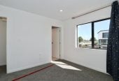 For rent, No Pet, No smoker., We welcome new immigrants and families on WINZ benefits, 3 bed 2.5 baths townhouse with car park, Available from 10th June, Mount Wellington, Auckland
