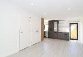 For rent, No Pet, No smoker., We welcome new immigrants and families on WINZ benefits, 3 bed 2.5 baths townhouse with car park, Available from 10th June, Mount Wellington, Auckland