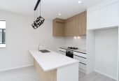 For rent, No pets, no smokers, 4 beds 3 baths townhouse with car park, Available on Fri 5th Jun, West Harbour, Auckland