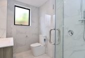 For rent, No pets, no smokers, 4 beds 3 baths townhouse with car park, Available on Fri 5th Jun, West Harbour, Auckland