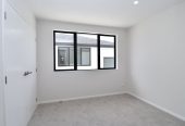 For rent, No pets, no smokers, 4 beds 3 baths townhouse with car park, Available on Fri 5th Jun, West Harbour, Auckland
