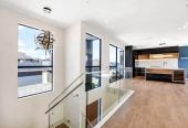 For rent, 4 beds 3 baths house with double garage, Available Now, 4B The Parade, Bucklands Beach, Auckland