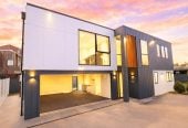 For rent, 4 beds 3 baths house with double garage, Available Now, 4B The Parade, Bucklands Beach, Auckland