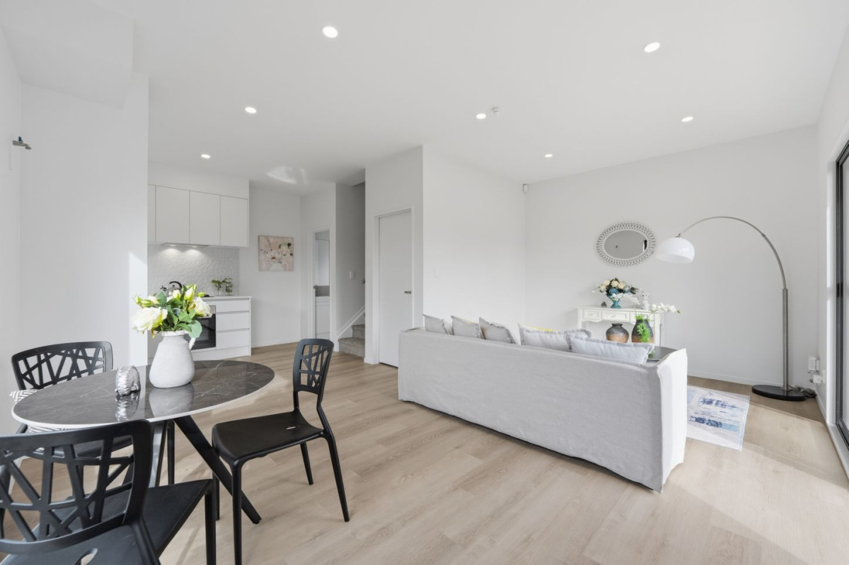 Brandnew Standalone 3 beds 2.5 baths home with car park, close to seaside park, shops, schools, easy motorway access, Lot 1/63 Gloria Avenue, Te Atatu Peninsula, Auckland