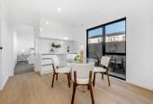 411m2 section backing onto reserve, 2 kitchens, 320m2 Brandnew 6 beds (4 ensuites) + study 5.5 baths house, double garage, 2 beds granny, 15 Seagreen Avenue, Karaka, Auckland