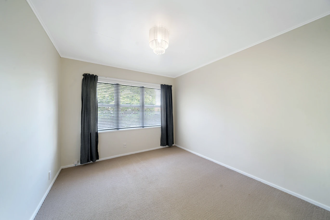 809m2 section, Must SELL ASAP, Due to mounting financial pressures, Forget the CV and ignore past prices, 4 beds 1.5 baths house wit garage, In zone for Freyberg Community School, Rangeview Intermediate, and Rutherford College. 16 Coniston Avenue Te Atatu South, Auckland