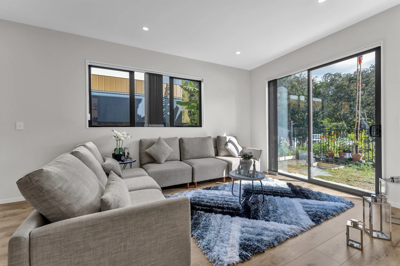 Owners relocating, Next to the Reserve-Mission Heights, Standalone 4 beds 2.5 baths house with garage, close to Ormistonshopping centre, zoned for Mission Heights Primary and Junior college, 13 Pumau Place Flat Bush, Auckland
