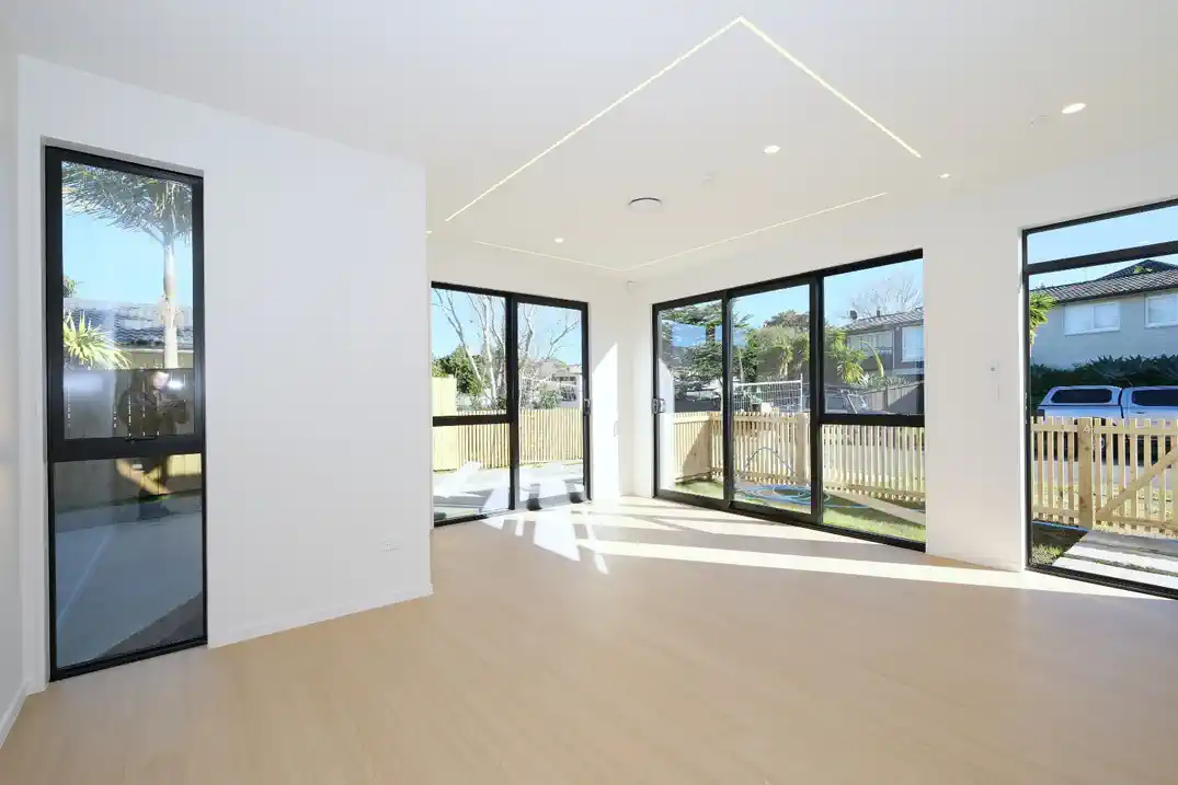 For rent, 4 beds 3 baths house with garage, Available from 1st July, 31A Culver Tce, Howick, Auckland