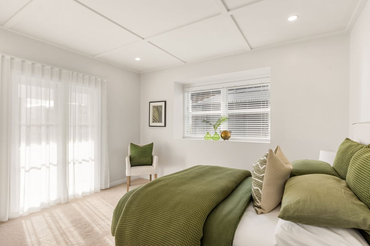 152m2 Renovated 3 beds 2 baths house with double carport, heritage charm with modern ease – a residence designed for those who appreciate authenticity, quality, and a lifestyle to match. 94 West End Road, Westmere, Auckland