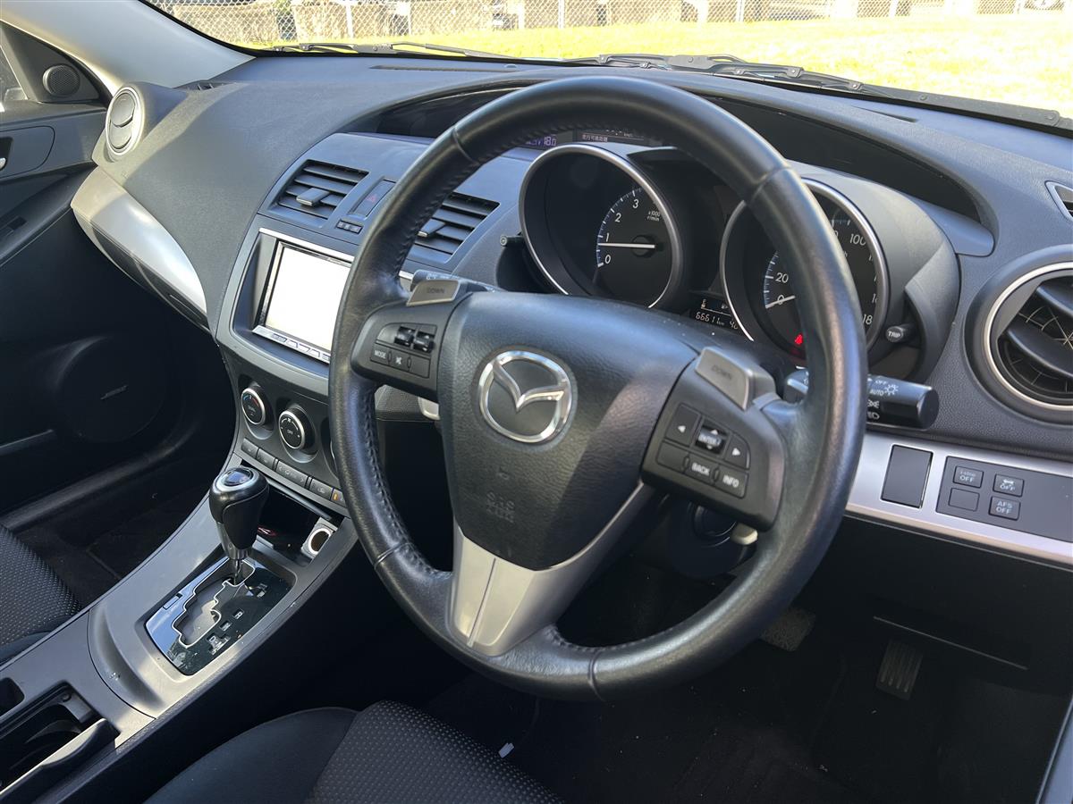 2012 Mazda Axela 20S SPORTS !!! Hatchback Automatic, 5 seats, Petrol, 1,997 cc, 66,550 km