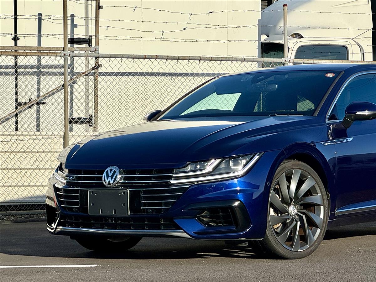 2018 Volkswagen Arteon R-Line 4 Motion High Spec Sedan Automatic, 5 seats, Blue, Petrol, 2,000 cc, 54,800 km