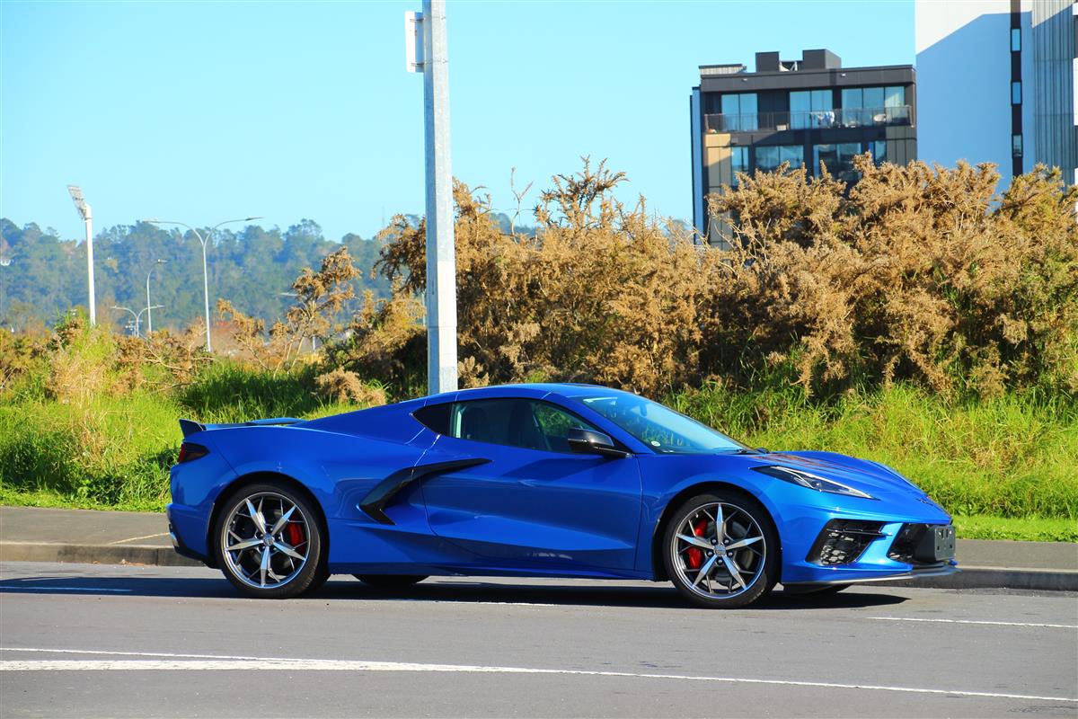 2022 Chevrolet Corvette 3LT Z51 Performance Package Convertible Automatic, Blue, 2 seats, Petrol, 6,200 cc, 4,300 km