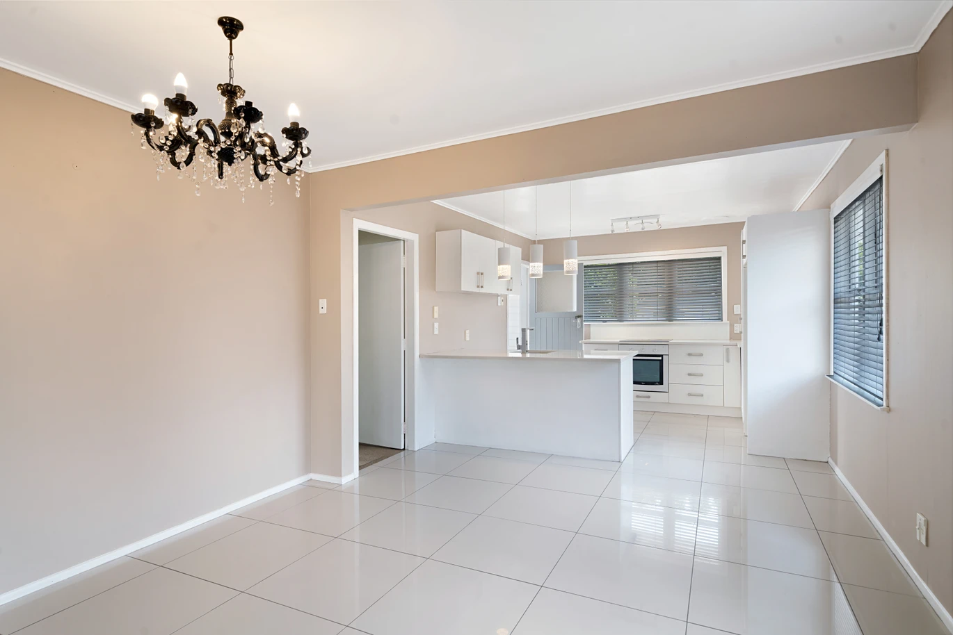 809m2 section, Must SELL ASAP, Due to mounting financial pressures, Forget the CV and ignore past prices, 4 beds 1.5 baths house wit garage, In zone for Freyberg Community School, Rangeview Intermediate, and Rutherford College. 16 Coniston Avenue Te Atatu South, Auckland