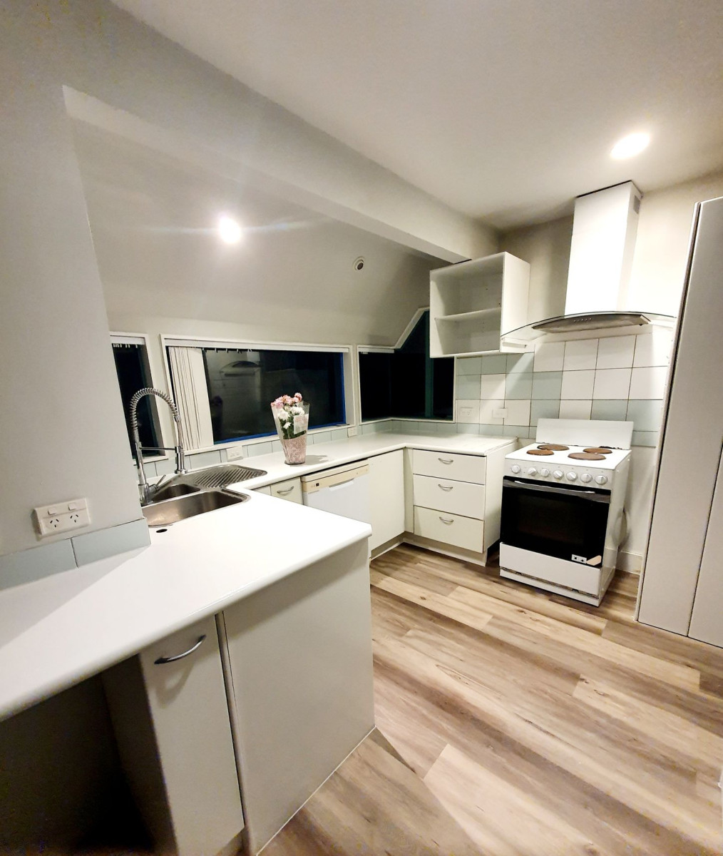 Sea Views, 210m2 Renovated 4 beds (2 ensuites) 3 baths house with double garage, App 5mins walk to the popular Murray’s bay beach with lot of water activity including boat sail and water jump from the jetty, 2/38 Gulf View Road, Murrays Bay, Auckland