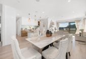 Mission Heights school zone, 2 Kitchens, Clever 1 + 5 layout, 6 beds (3 ensuites) 4.5 baths house, double garage, 34 Kilcooley Road, Flat Bush, Auckland