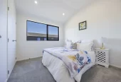 10-Year Master Build Guarantee, Brandnew 3 beds 3 baths duplex home with garage, close proximity to highly-regarded kindergartens and primary schools, and is handy to the vibrant cafes, shops, and amenities of the Kumeu Town Centre. 89 Podgora Avenue Huapai, Auckland