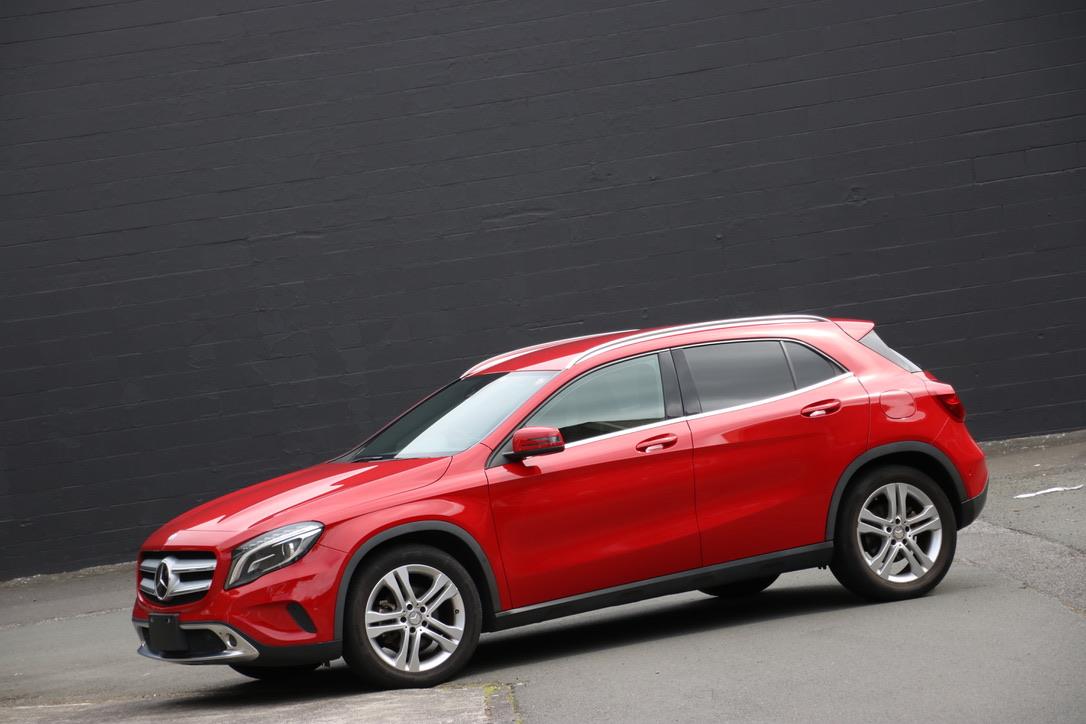 2014 Mercedes-Benz GLA 180 GLA180 with DISTRONIC PLUS Package RV/SUV Automatic, 5 seats, Petrol, 1,590 cc, 64,000 km