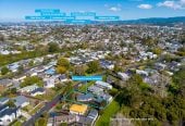 Motivated Vendor with Retirement Plans, 615m2 section, Renovated 3 beds + Flexi room 1 bath house with standalone double garage, close to schools, Lincoln Road’s shops, supermarkets, motorway access, 85 Riverpark Crescent, Henderson, Auckland