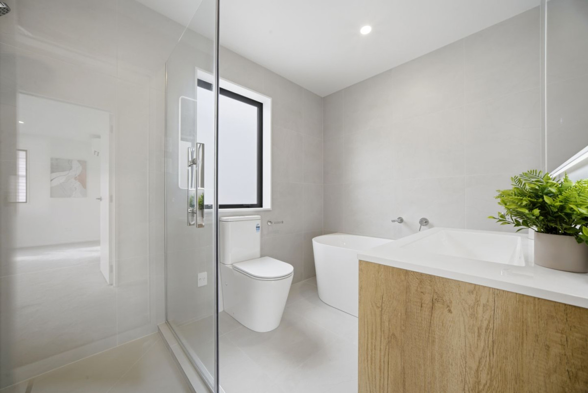 10-Year Master Build Guarantee, Brandnew standalone 4 beds 2.5 baths home with garage, close to schools, local shops, motorway access, Lot 4/9 May Avenue, Te Atatu South, Auckland