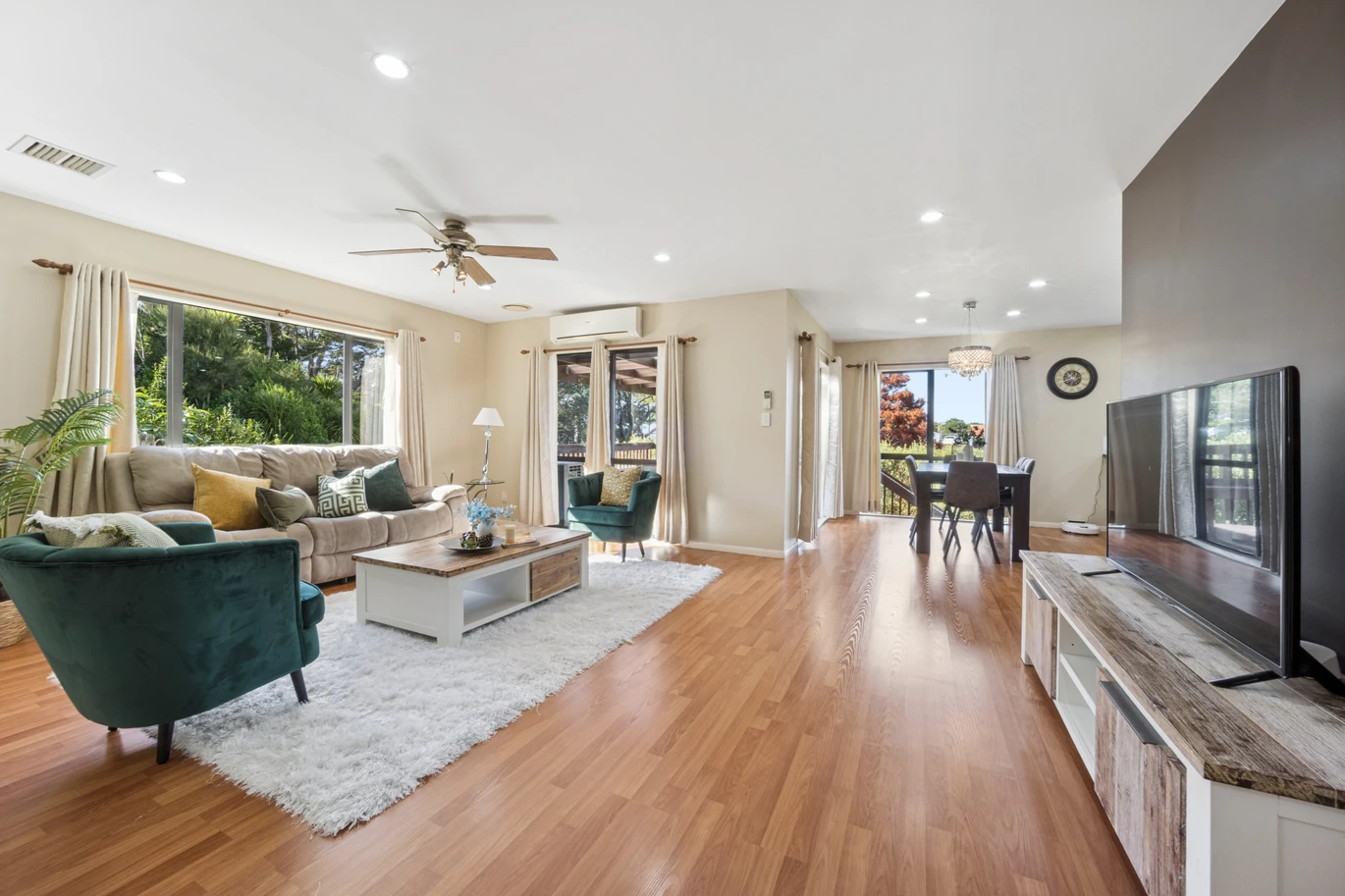 486m2 section, Owners relocating overseas, 200m2 4 beds 2 baths house with double garage, Positioned just moments from Avondale Township, train connections, local cafés, Sunday markets, Zoned for Avondale College, 70A Wingate Street Avondale, Auckland
