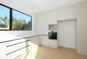 For rent, 4 beds 3 baths house with garage, Available from 1st July, 31C Culver Tce, Howick, Auckland